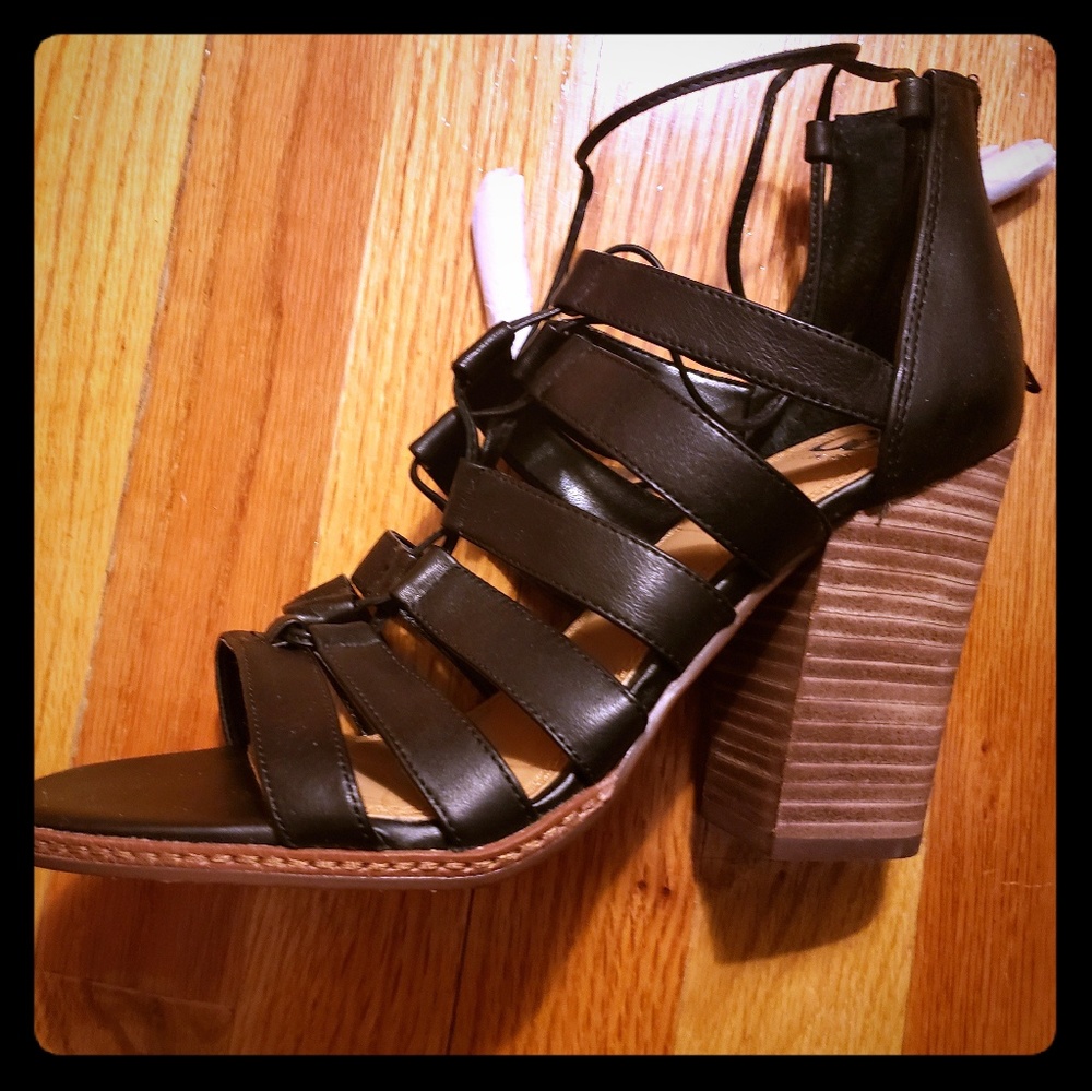 GB Lace up Block Heels